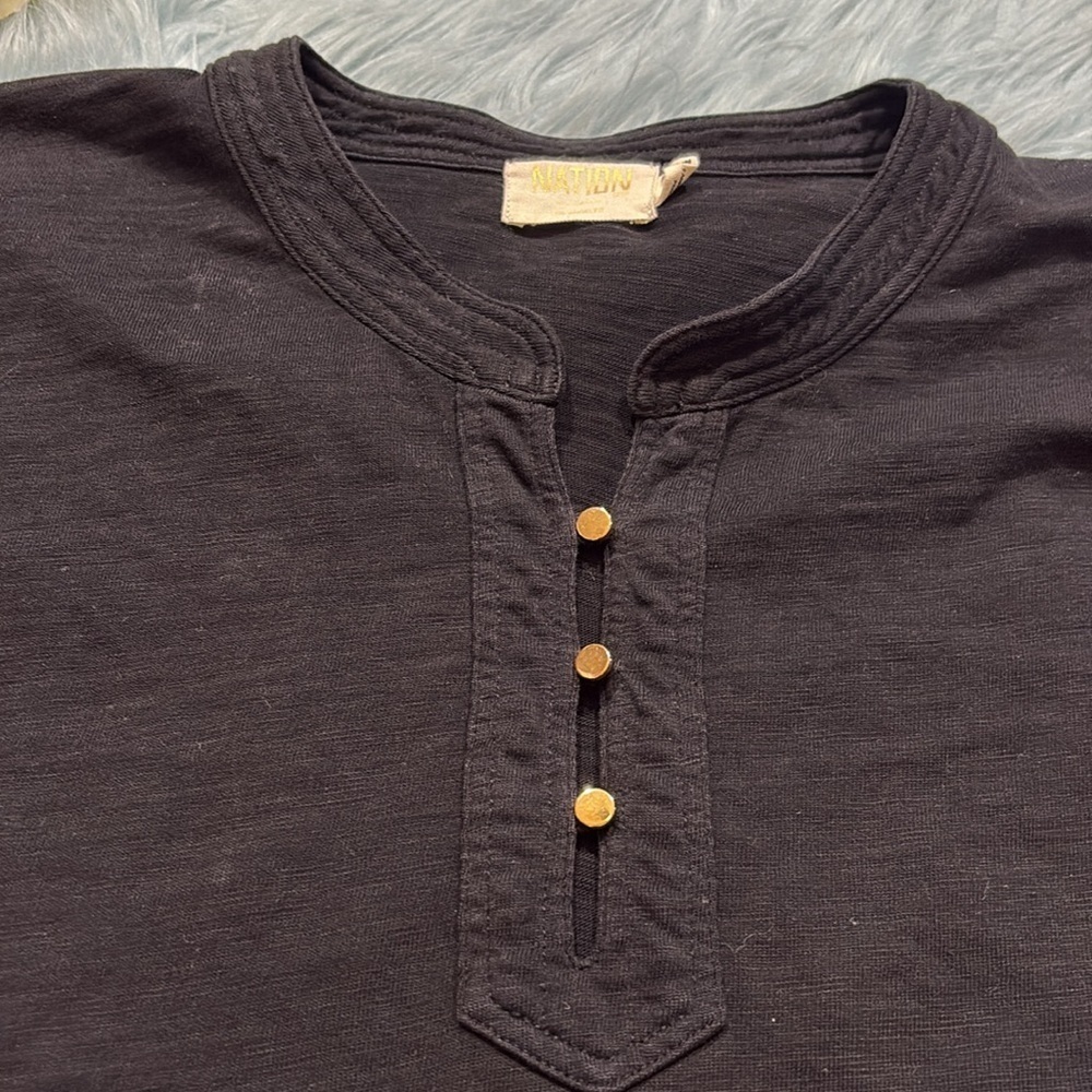 Nation LTD Gold Button Black Long Sleeve Top sz S - Picture 3 of 9